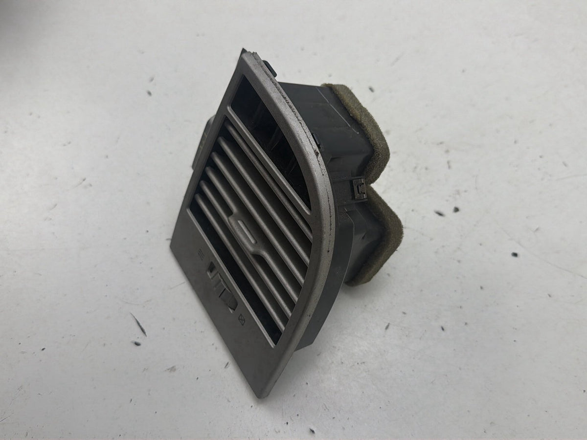 2003-2006 Lincoln Navigator Front Right Side Climate Control Air Vent OEM