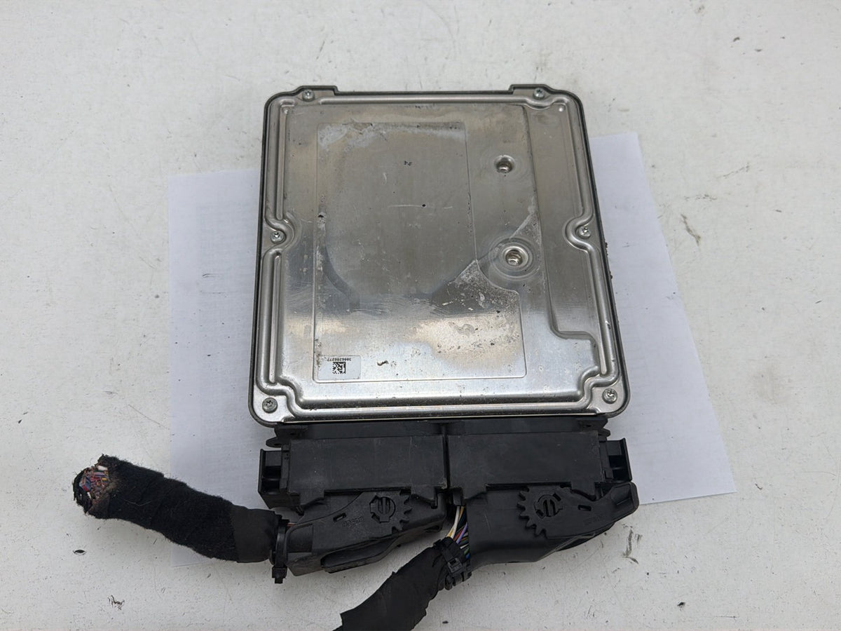 2014-2017 Maserati Ghibli Engine Computer/ ECU Control Module 670031346B OEM