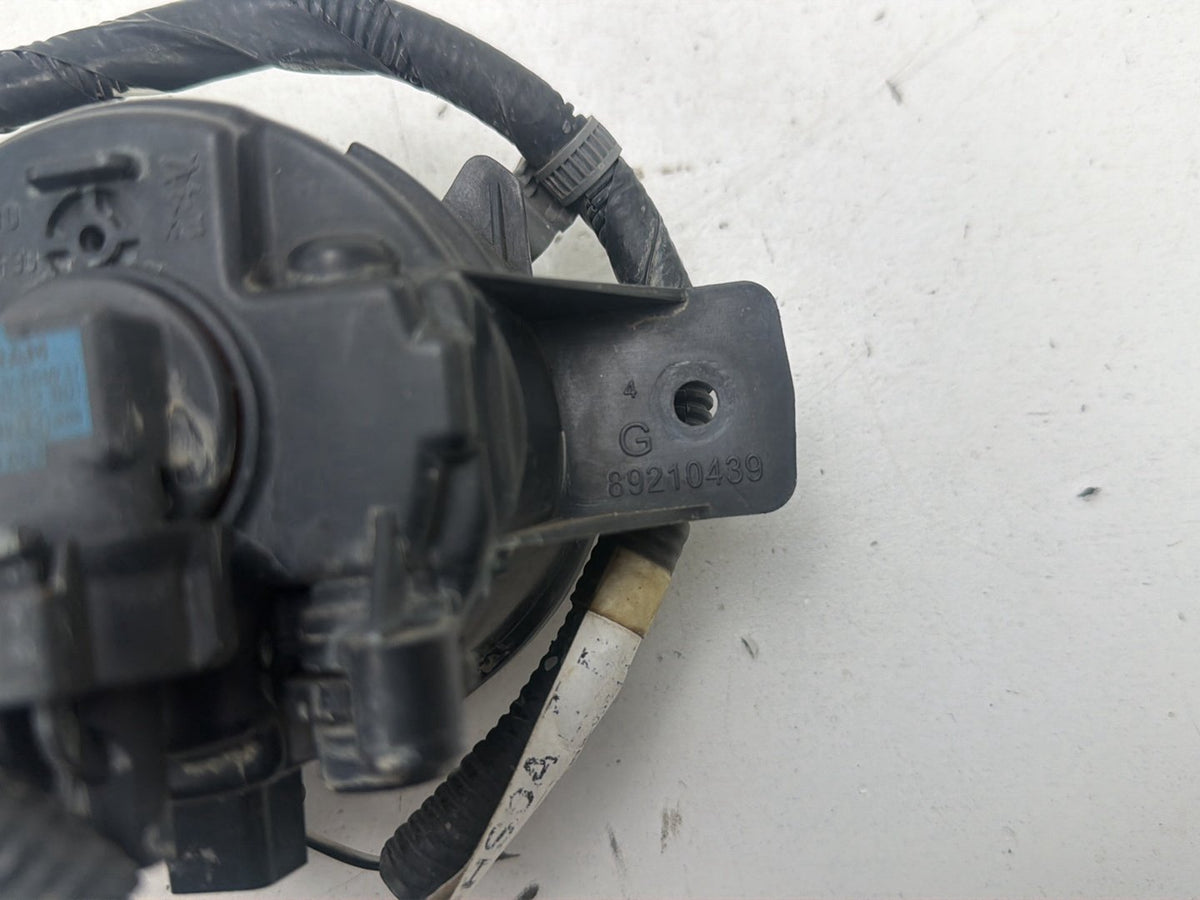2004-2019 Nissan Sentra Left Driver Side Fog Light 261559B91D OEM