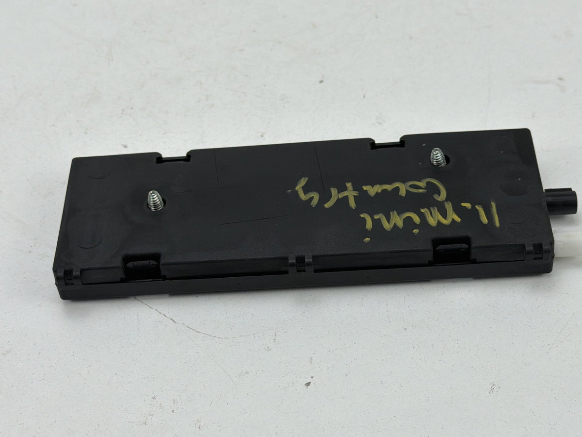 2011-2016 Mini Cooper Countryman Diversity Antenna Amplifier Module 9803853 OEM