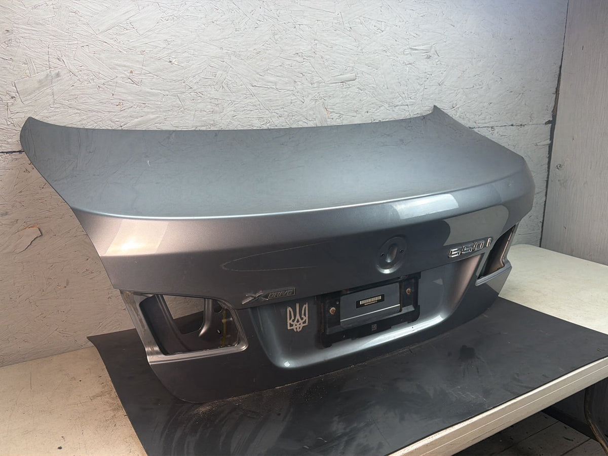 2011-2016 BMW 550i xDrive Rear Trunk Lid Decklid Tailgate Shell Cover Panel OEM