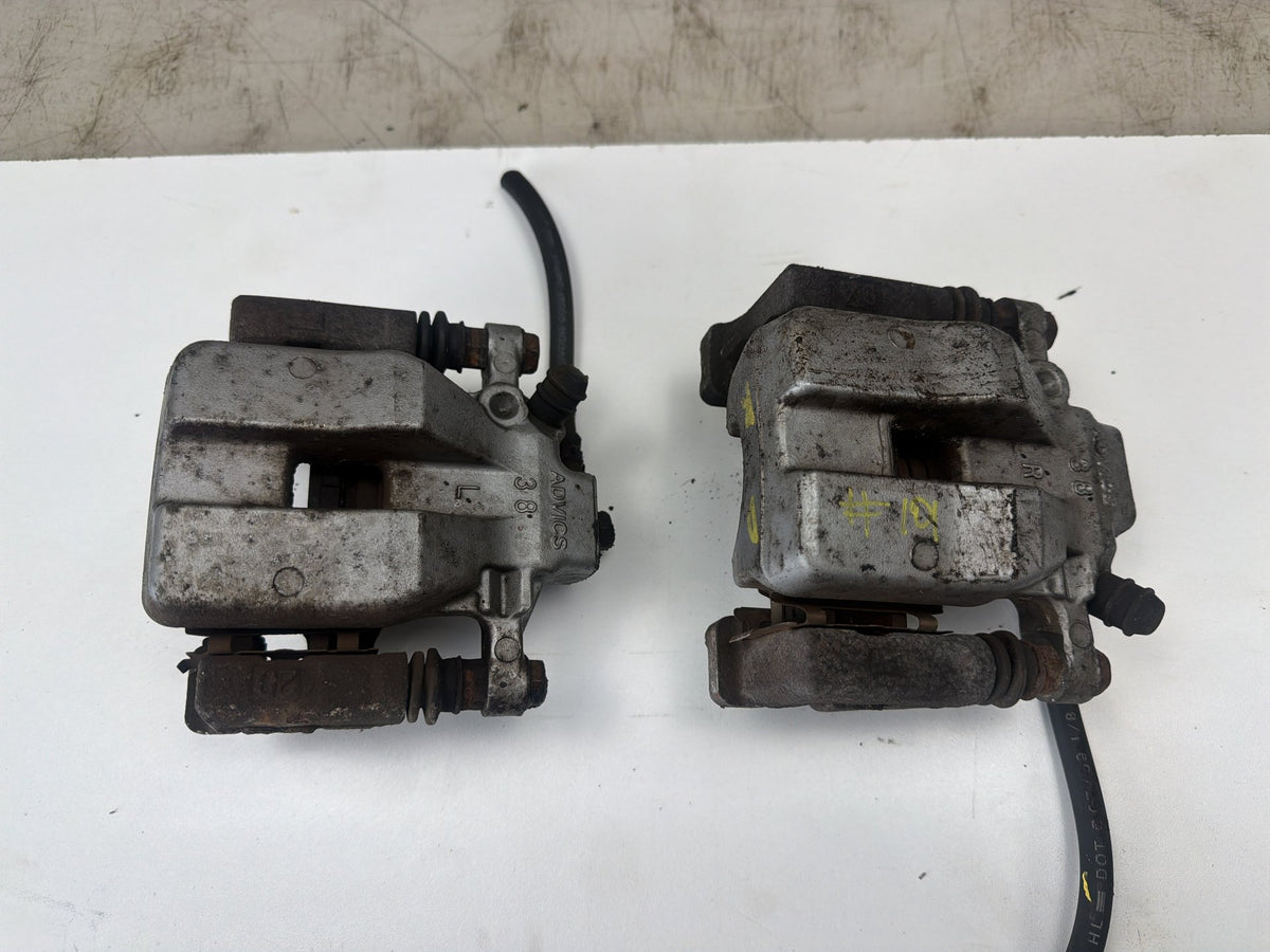 2007-2012 Lexus ES350 Front Brake Caliper Left Right Pair Set with Brackets OEM