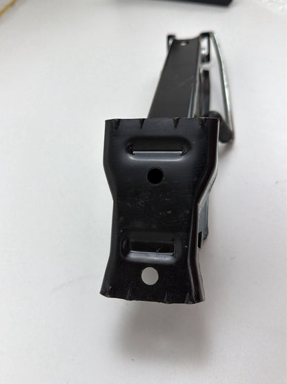 2013-2017 Volkswagen Tiguan Jack/Tool Kit 5N0011031A OEM