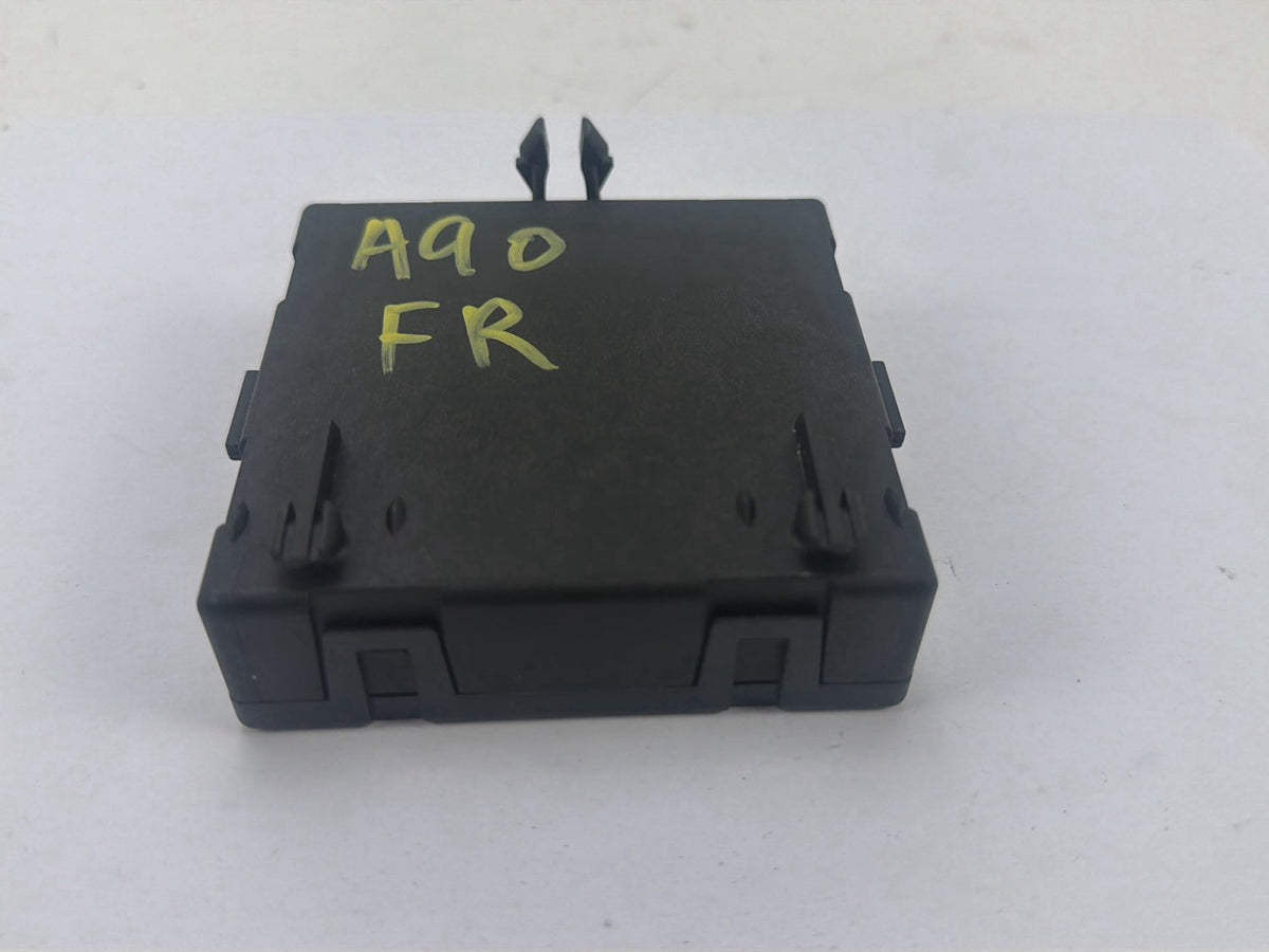 2013-2016 Mercedes GL450 Right Passenger Door Control Module A1669006105 OEM