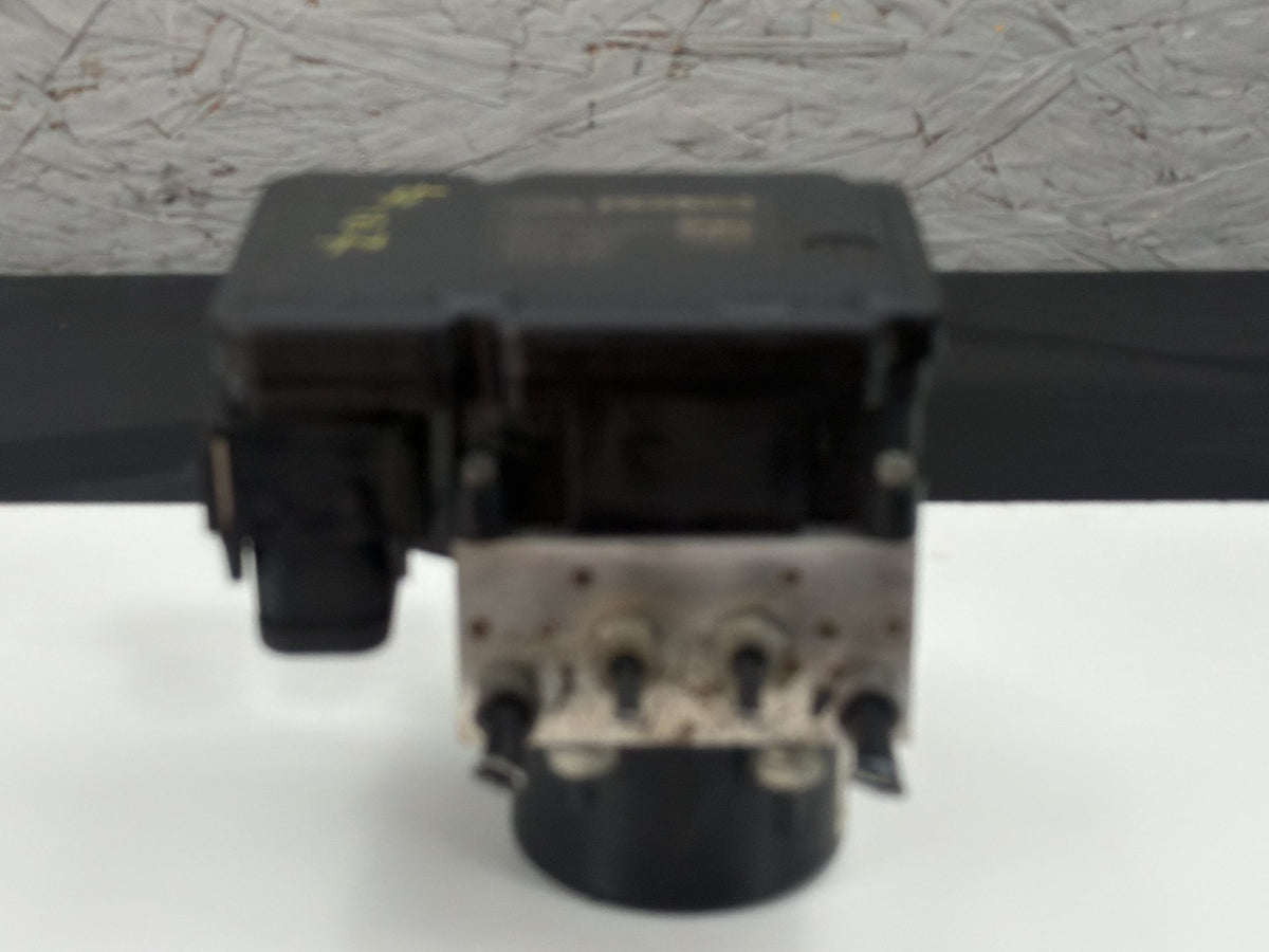 2015-2018 Volvo S60 2L 157K ABS Anti-Lock Brake Pump Control Module OEM