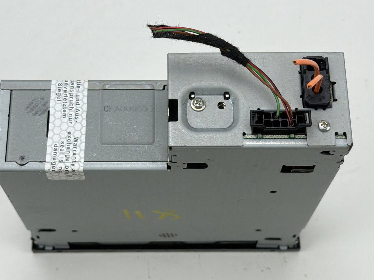 2012-2015 Audi A7 Quattro 4G - CD Changer 6 Disc Player 8X0 035 110 B OEM