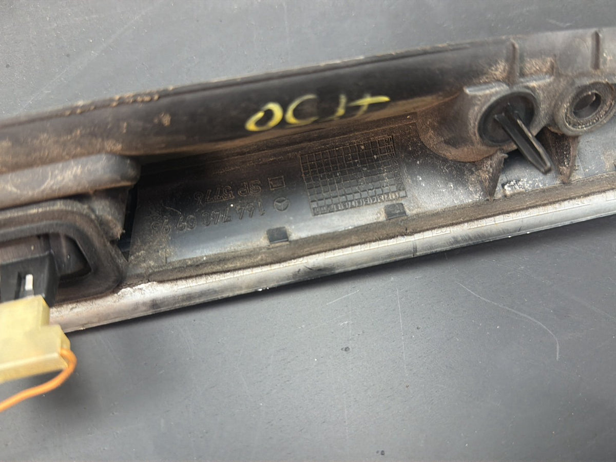 2007-2012 Mercedes-Benz GL450 GL-Class X164 Rear Tailgate Trunk Handle OEM