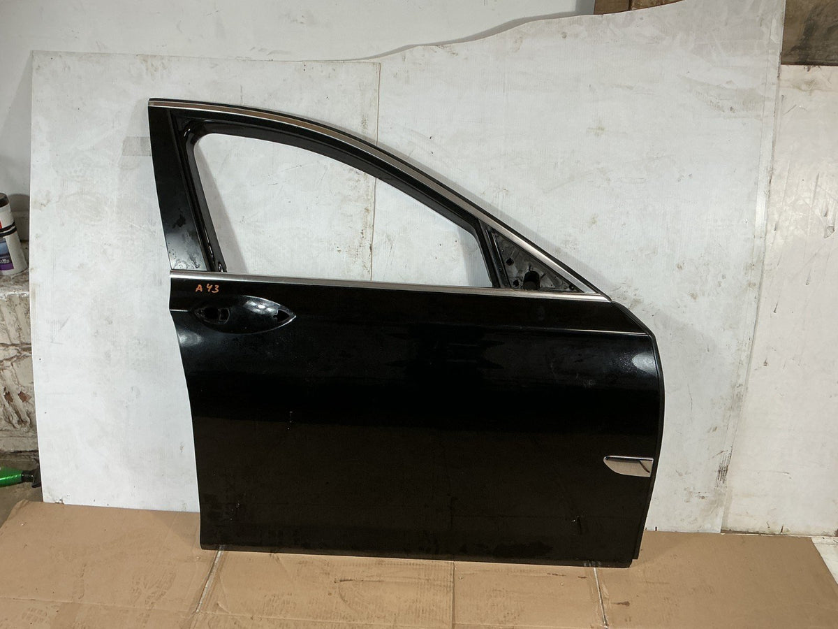 2009- 2015 BMW 740i F01 Front Right Passenger Side Door Shell Panel OEM.
