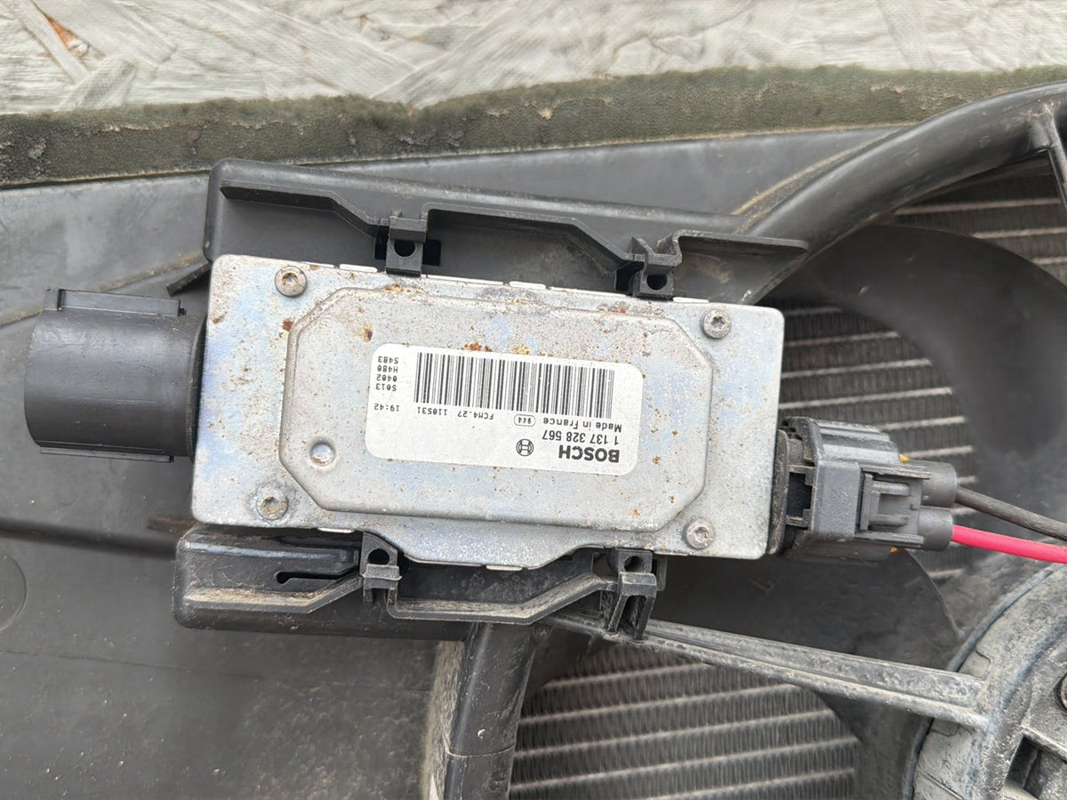 2012-2018 Ford Focus 2.0L Radiator Condenser Cooling Fan Motor Assembly OEM