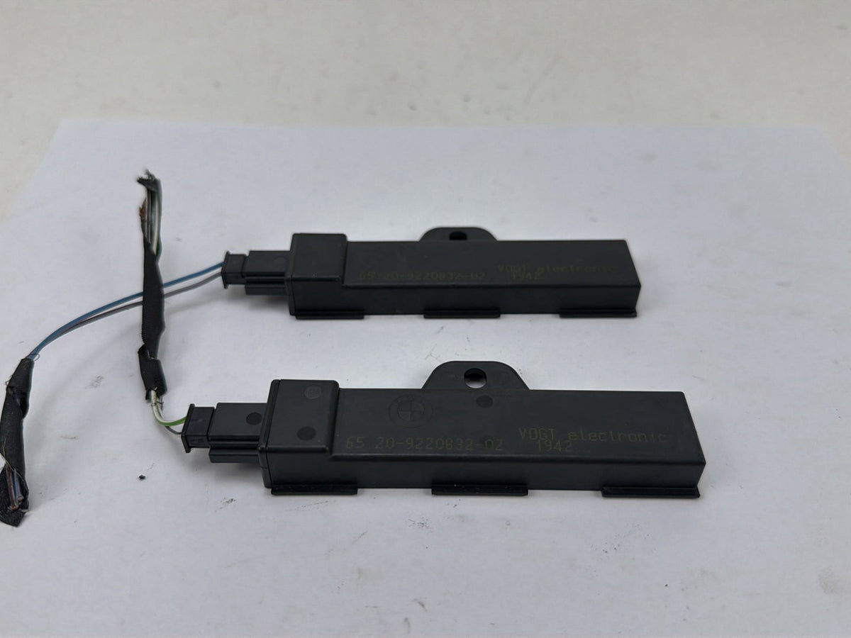 2011-2016 BMW 550i F10 Access Interior Keyless Entry Antenna 65.20-922083202 OEM