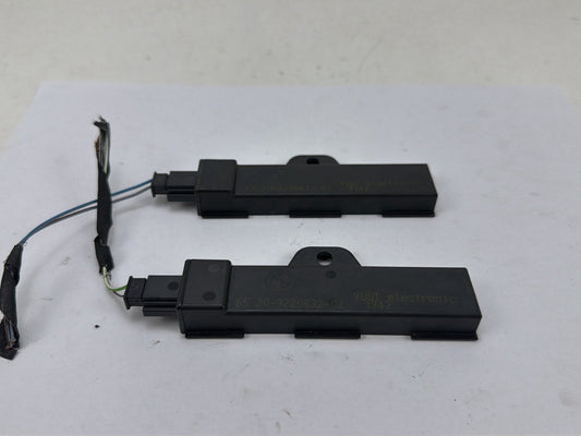 2011-2016 BMW 550i F10 Access Interior Keyless Entry Antenna 65.20-922083202 OEM
