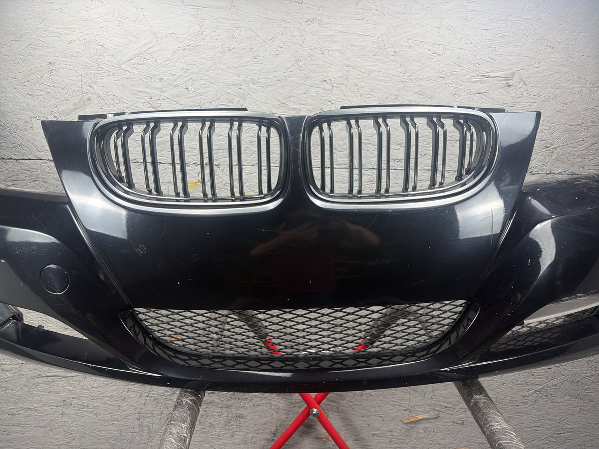 2009-2011 BMW 335i xDrive Front Bumper Cover Assembly W/Grilles Foglights OEM