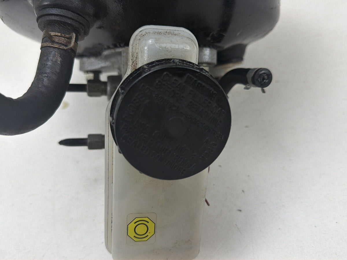 2008-2013 Infiniti G37 Power Brake Booster Master Cylinder Reservoir Tank OEM