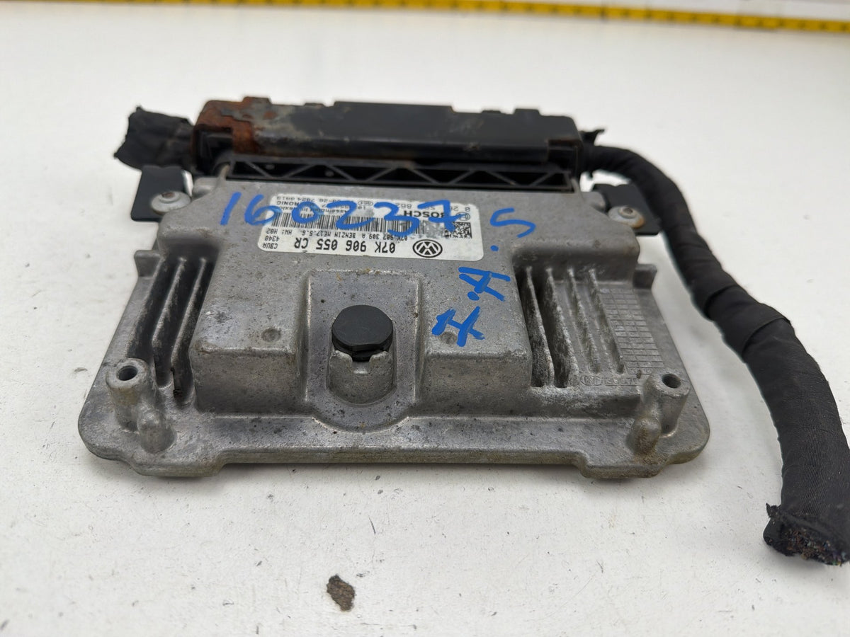 2013-2014 Volkswagen Passat 2.5L Engine Control Module 07K906055CR OEM
