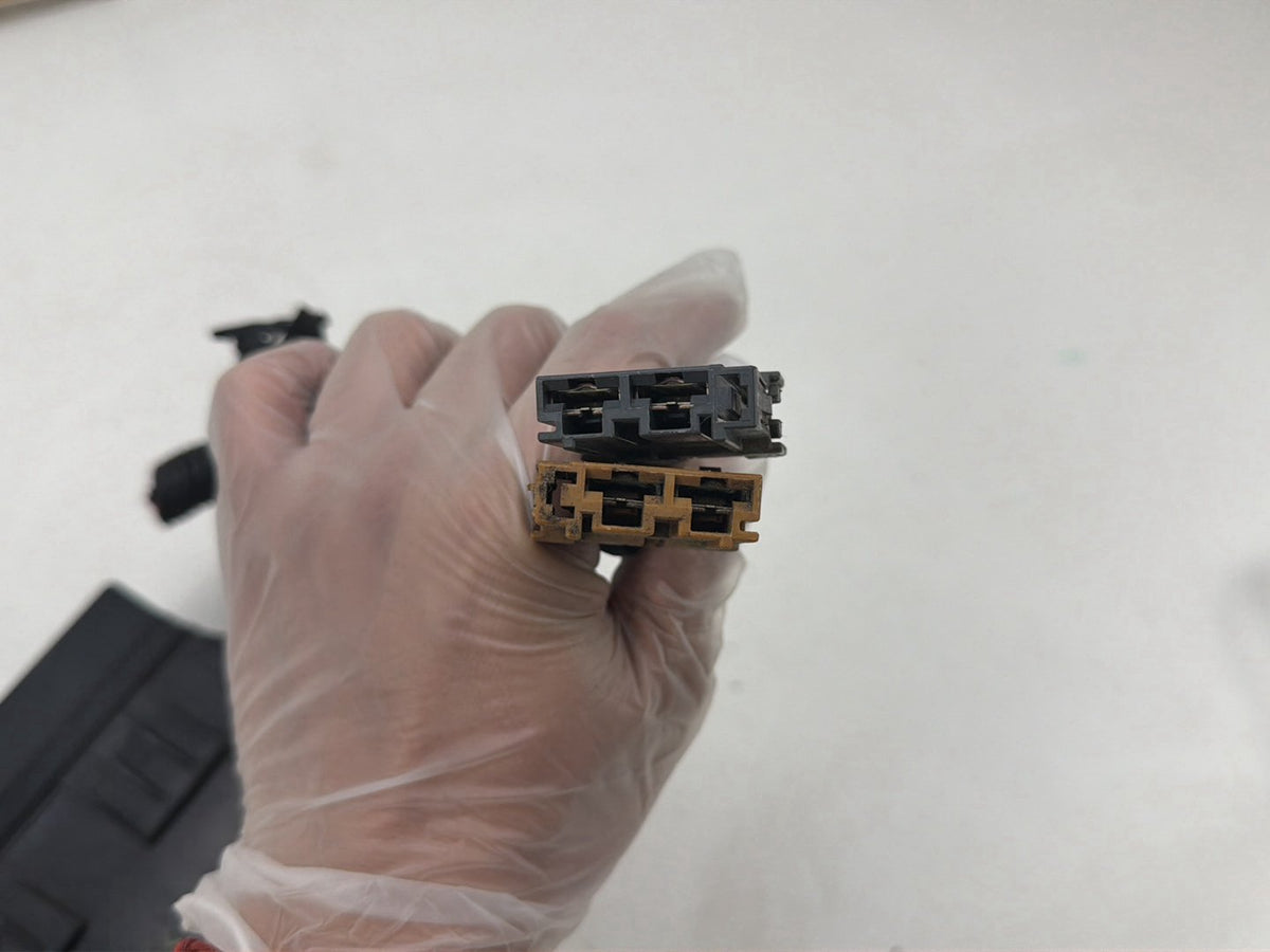 2013-2019 Nissan Sentra Fuse Box Fusebox Relay Module 24382 EW70B OEM