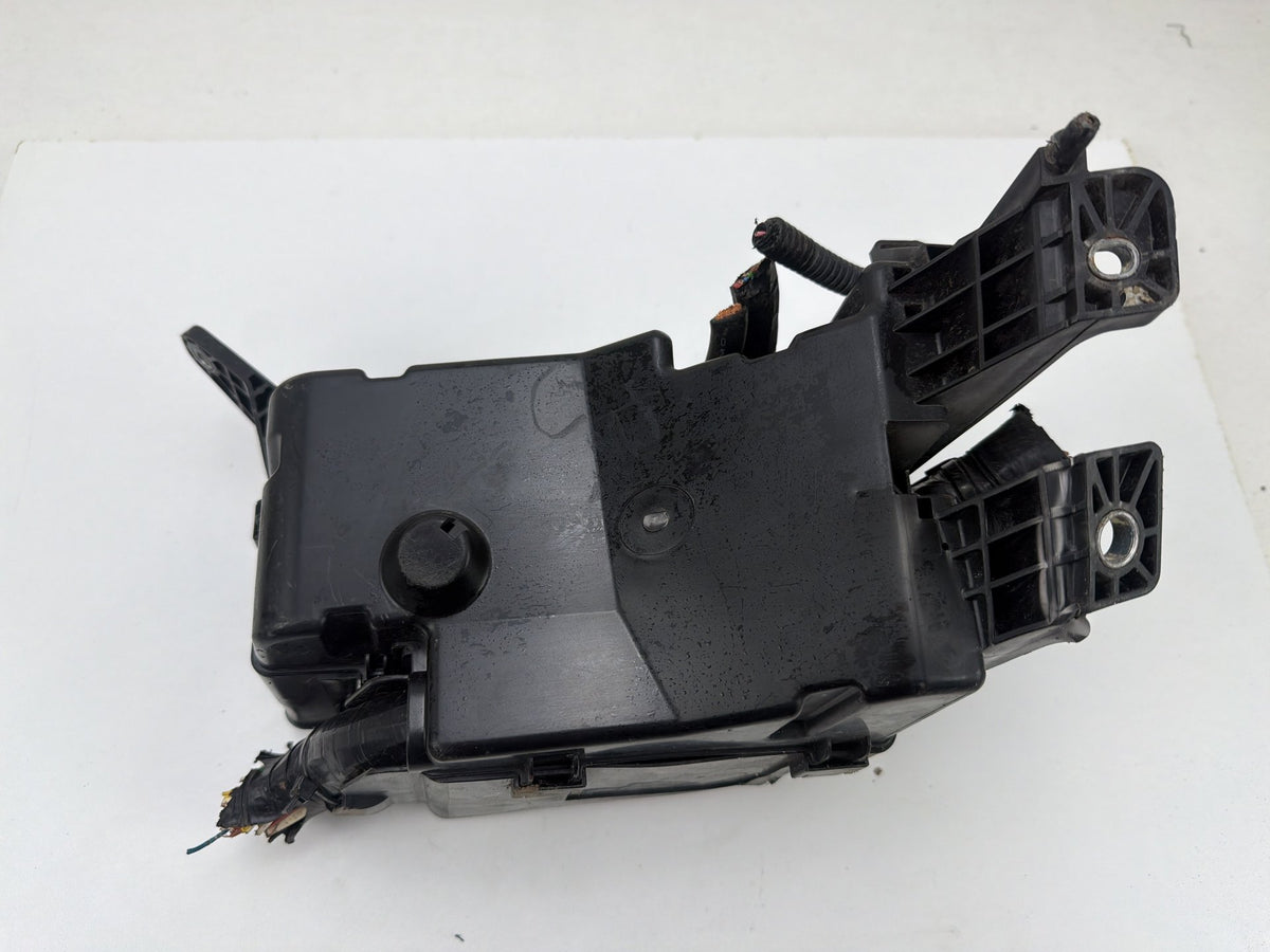 2006-2012 Toyota RAV4 Left Side Engine Fuse Relay Box Module 82662-42180 OEM