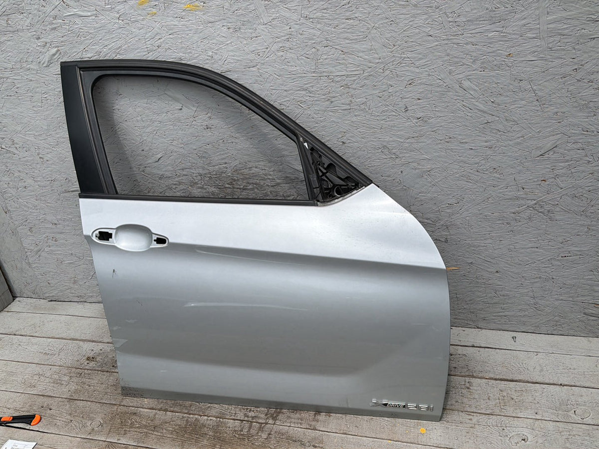 2014 BMW X1 E84 SUV Right Front Door OEM