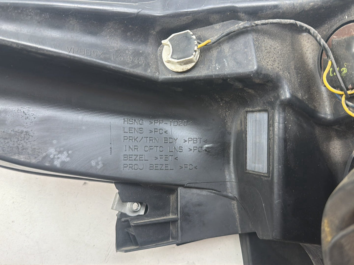 2011-2012 Ford Explorer Front Left Driver Side Halogen Headlight Assembly OEM