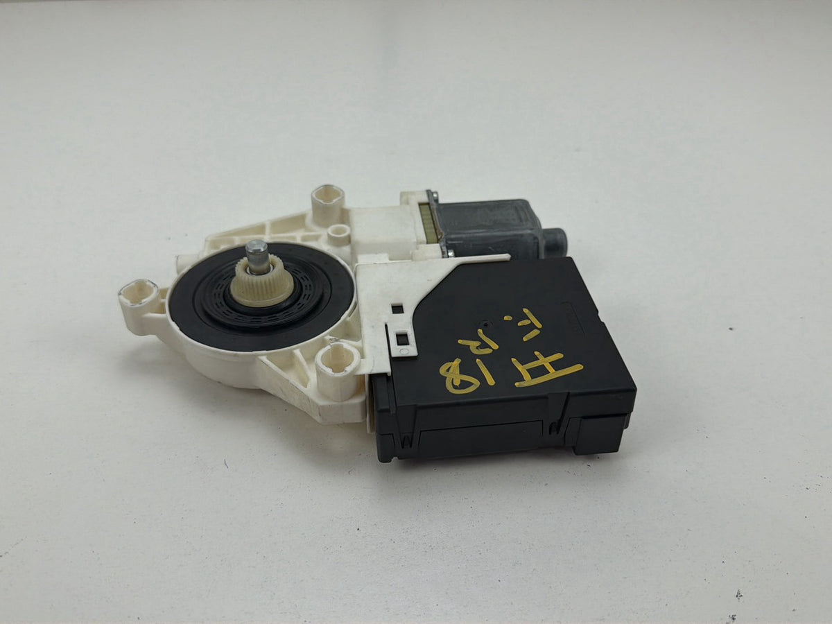 2013-2017 Volkswagen Tiguan Right Front Window Regulator/Motor OEM