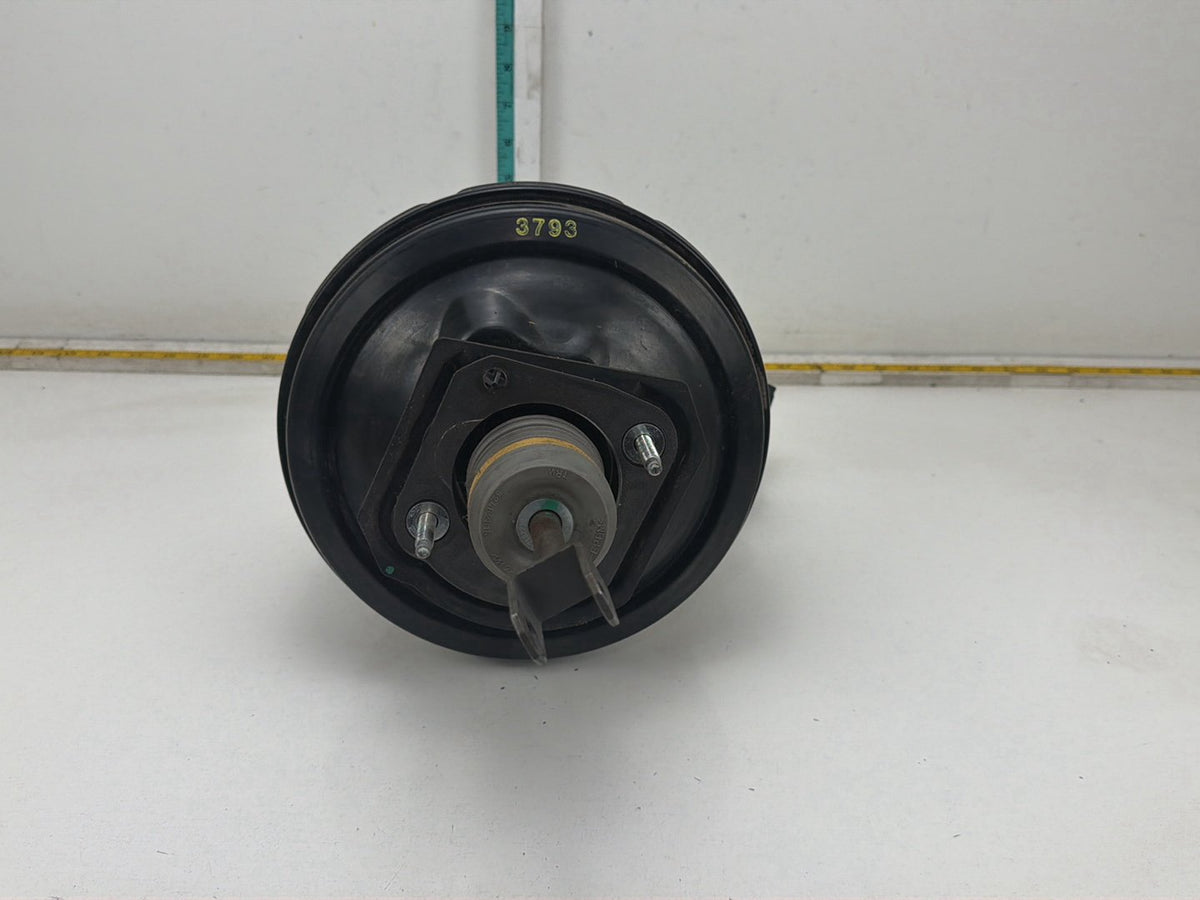 2012-2016 BMW 528i Power Brake Booster Master Cylinder w/ Reservoir 6796726 OEM