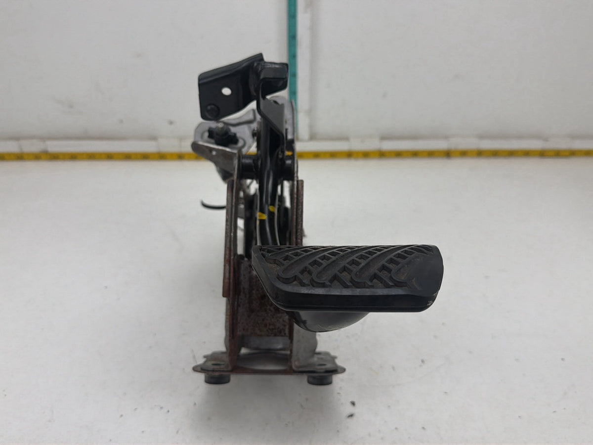 2014-2020 Infiniti Q50 Automatic Brake Pedal Bracket Assembly OEM