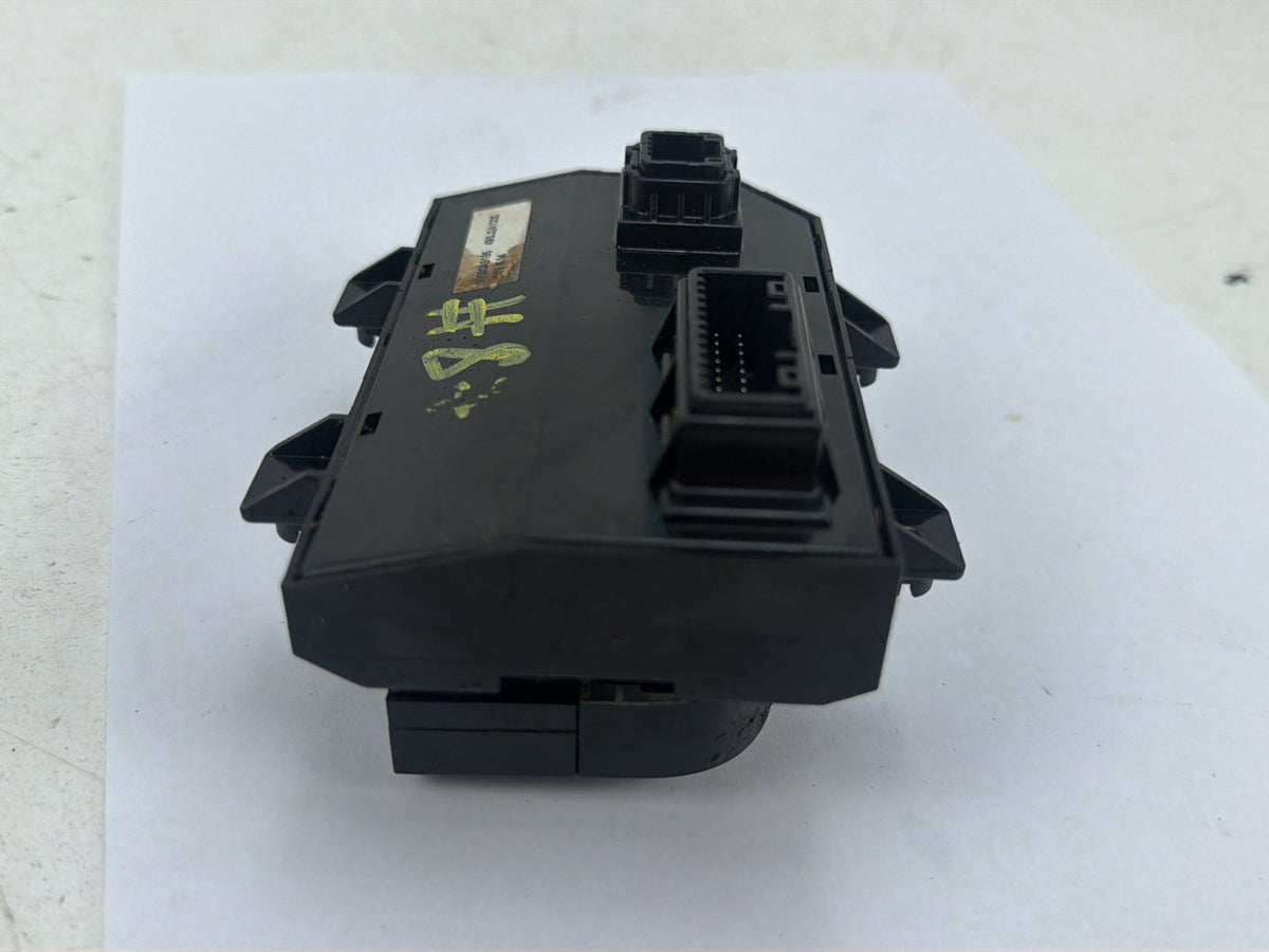 2017-2020 Kia Sedona - Seat Heat Switch Button OEM