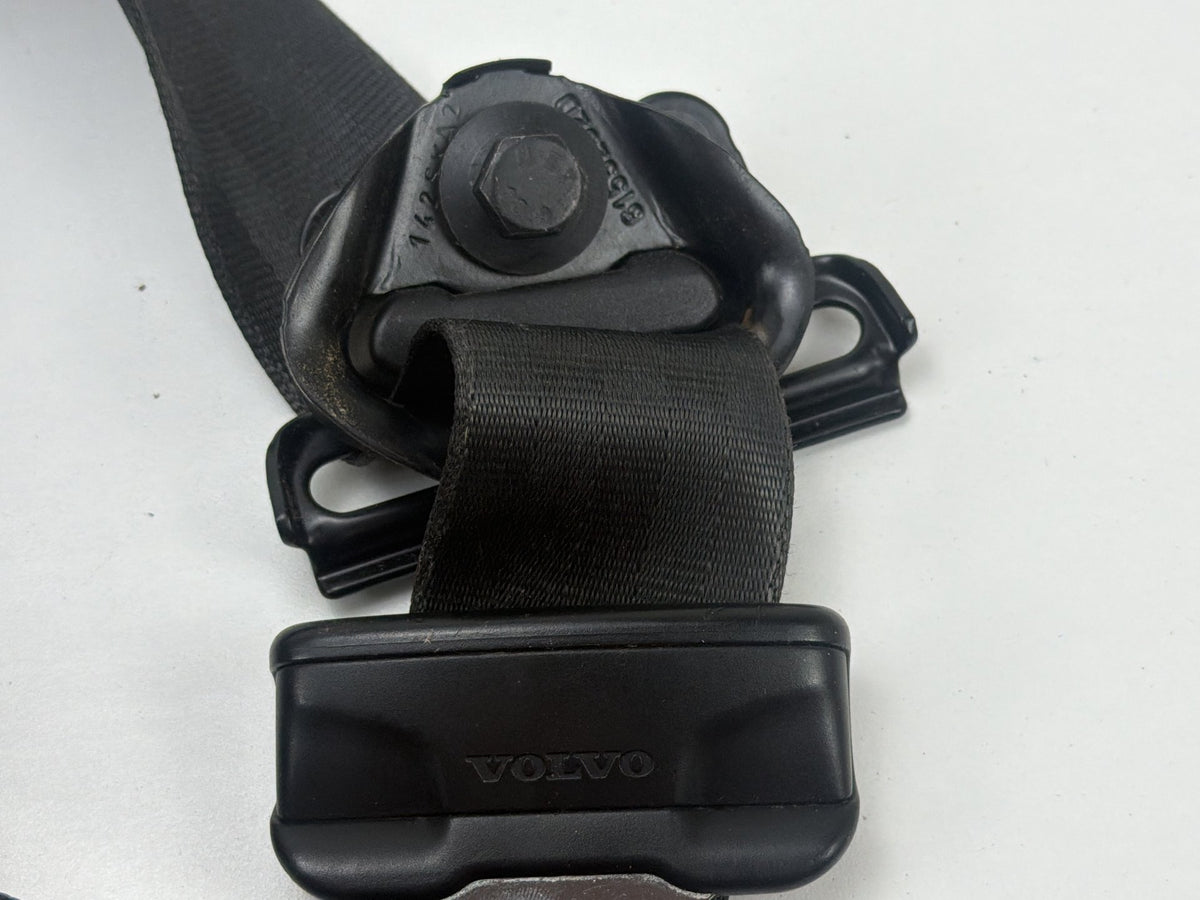 2011-2018 Volvo S60 Front Left Driver Side Seat Belt Retractor Pretensioner OEM