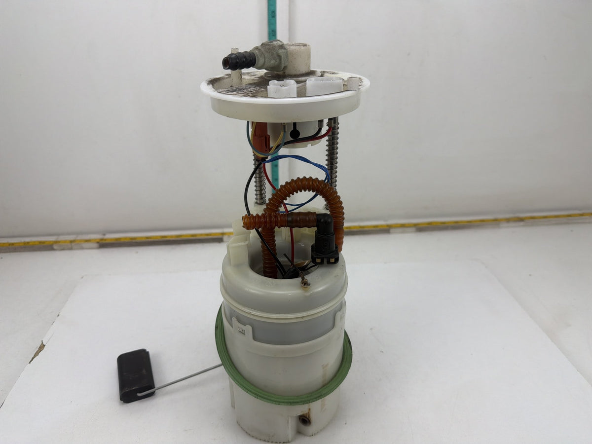 2011-2013 BMW X5 Fuel Pump Assembly & Sending Unit 7207597 OEM