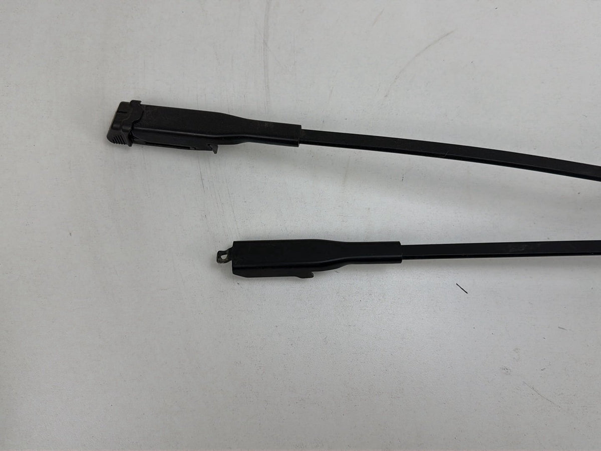 2014-2018 BMW X1 E84- Front Windshield Left & Right Wiper Arm 1785403813 OEM