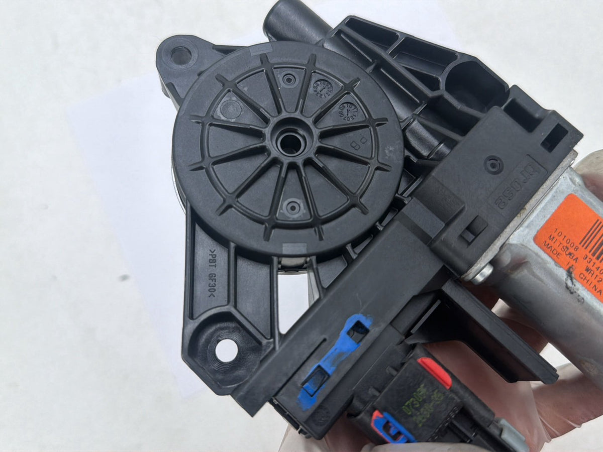 2011-2013 Dodge Durango Front Left Driver Side Power Window Regulator Motor OEM