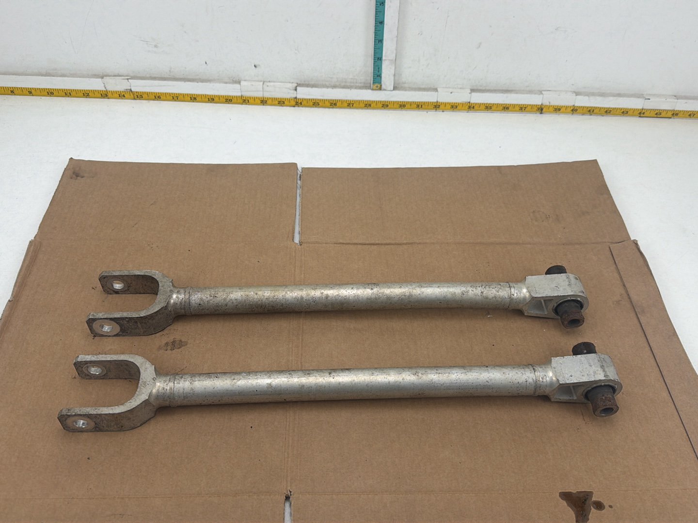 2014-2020 Infiniti Q50 V37 - Rear Left & Right Control Arm Set OEM