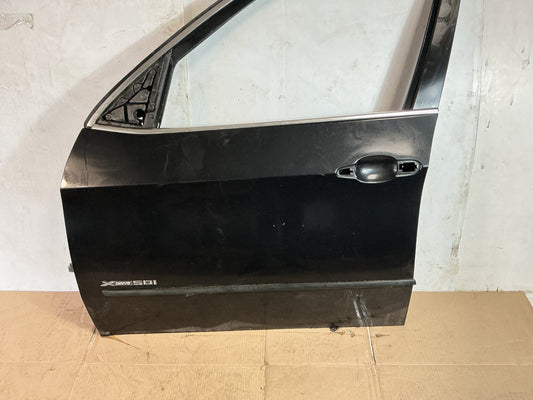 2007- 2013 BMW X5 xDrive50i Front Left Driver Side Door Shell Panel OEM.