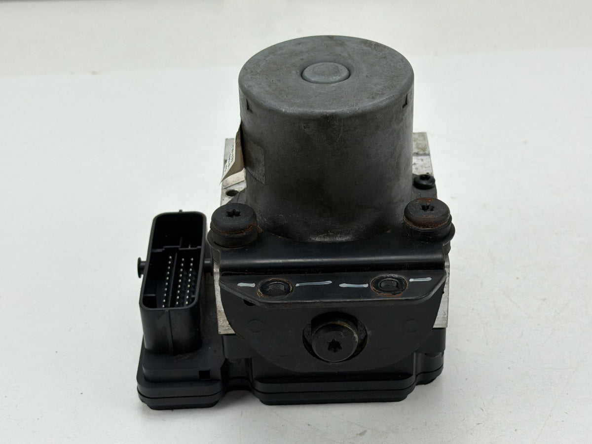 2016-2018 Kia Optima ABS Anti-Lock Brake Pump Control Module Assembly OEM