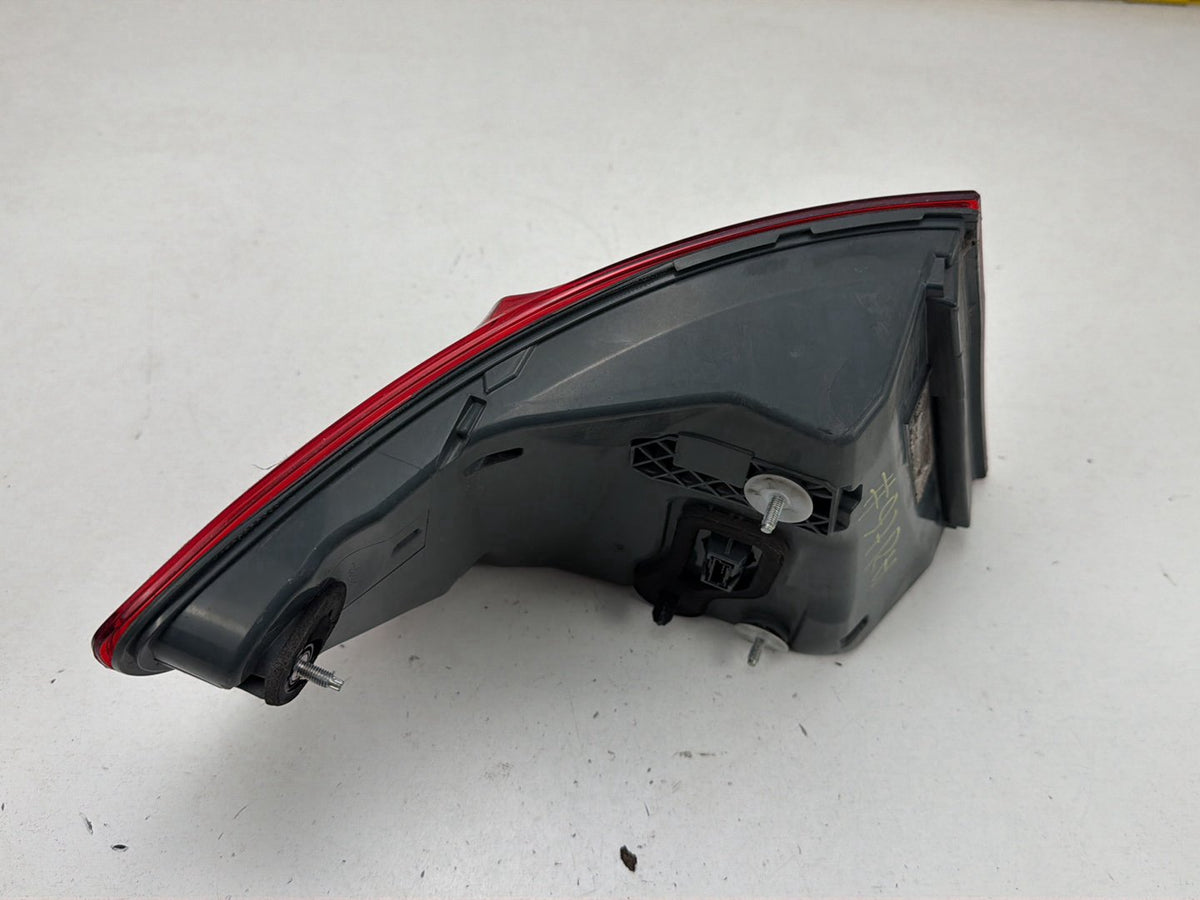 2014-2016 BMW 550i xDrive Right Passenger Side Outer Tail Light 184080 OEM