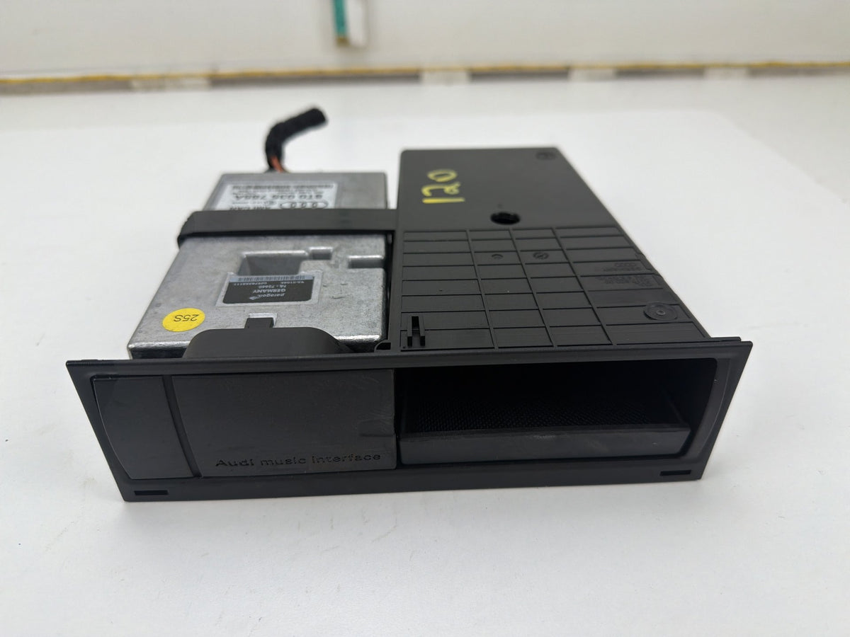2009-2017 Audi Q5 Multimedia Interface Module AMI Music Media Control Unit OEM