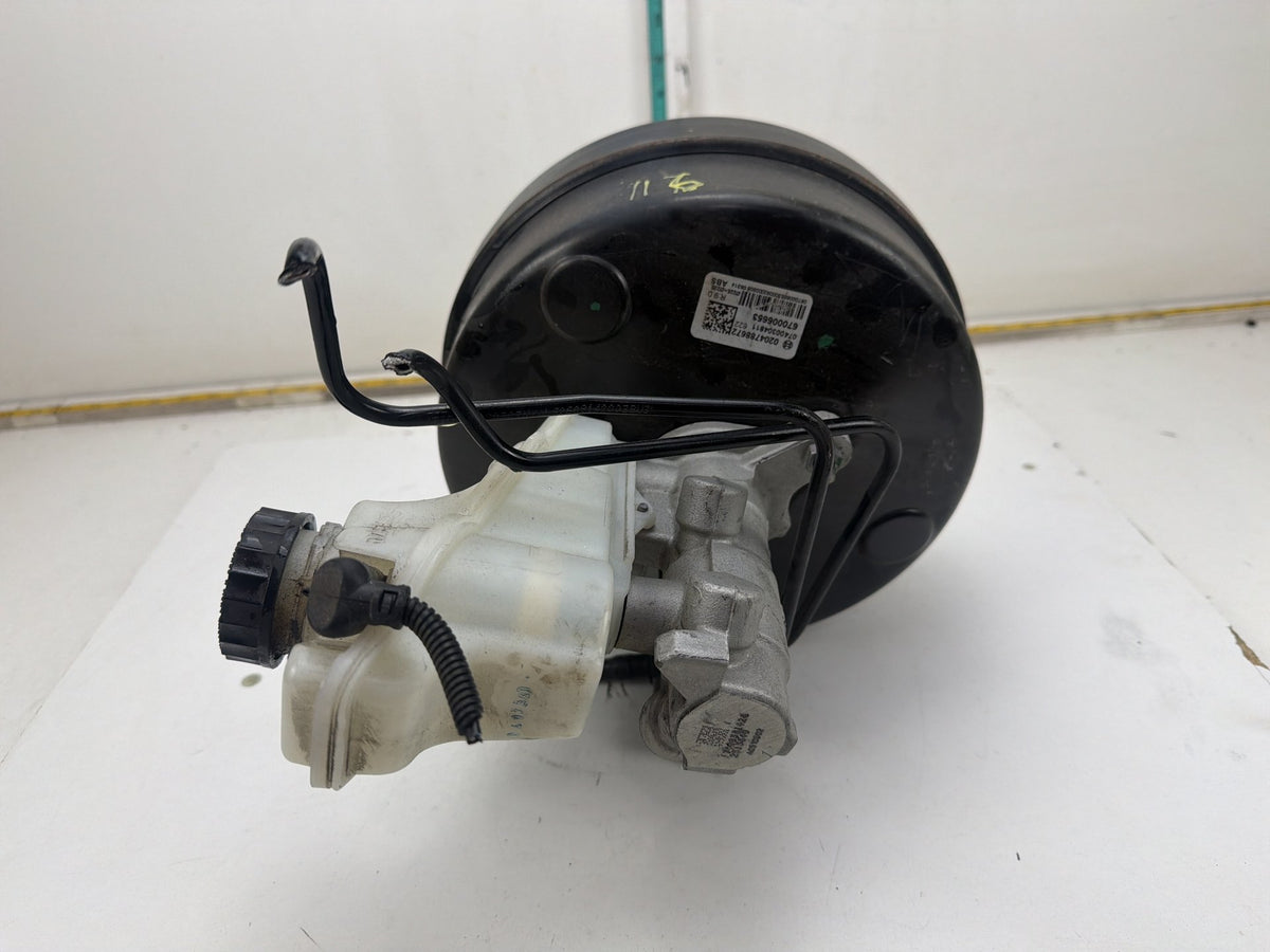 2014-2020 Maserati Ghibli III M157 Brake Booster Master Cylinder Reservoir OEM