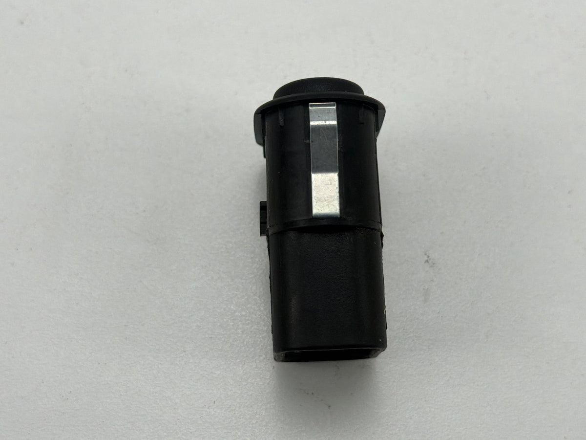 2011-2018 Volvo S60 - Front Right Seat Height Switch 7W1T-15B679-AA OEM