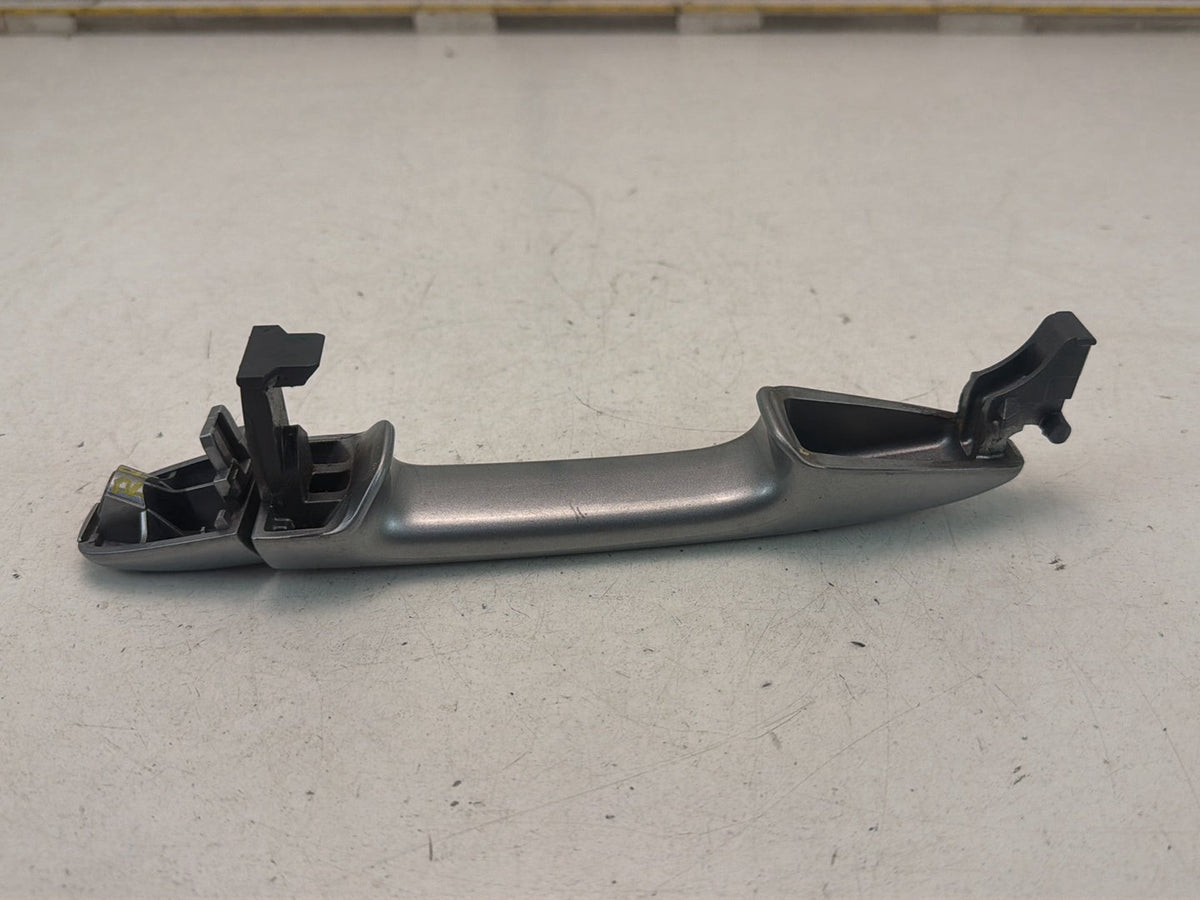 2015-2020 Toyota Sienna L30 - Rear Right Passenger Side Exterior Door Handle OEM