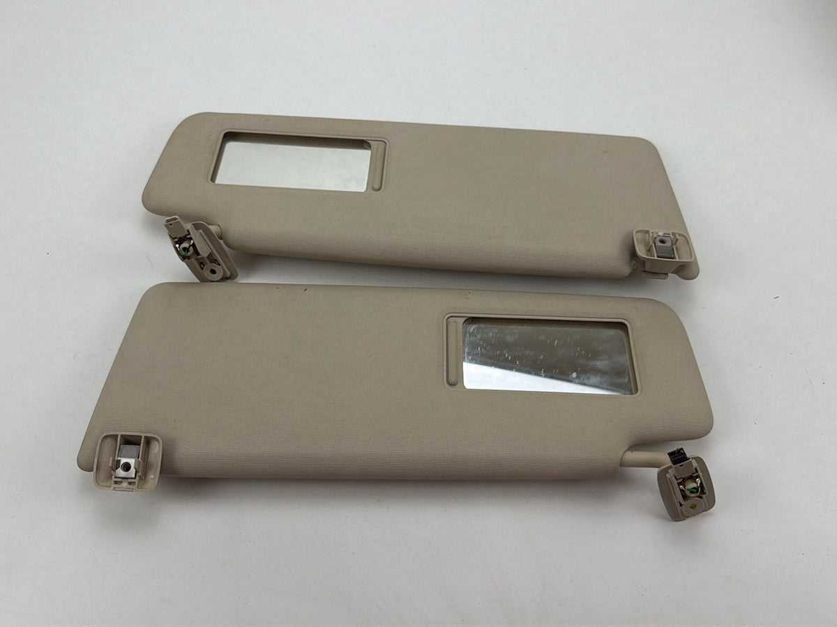 2013-2017 Volkswagen Tiguan Pair Sun Visor Set 74320-06780-B0 OEM