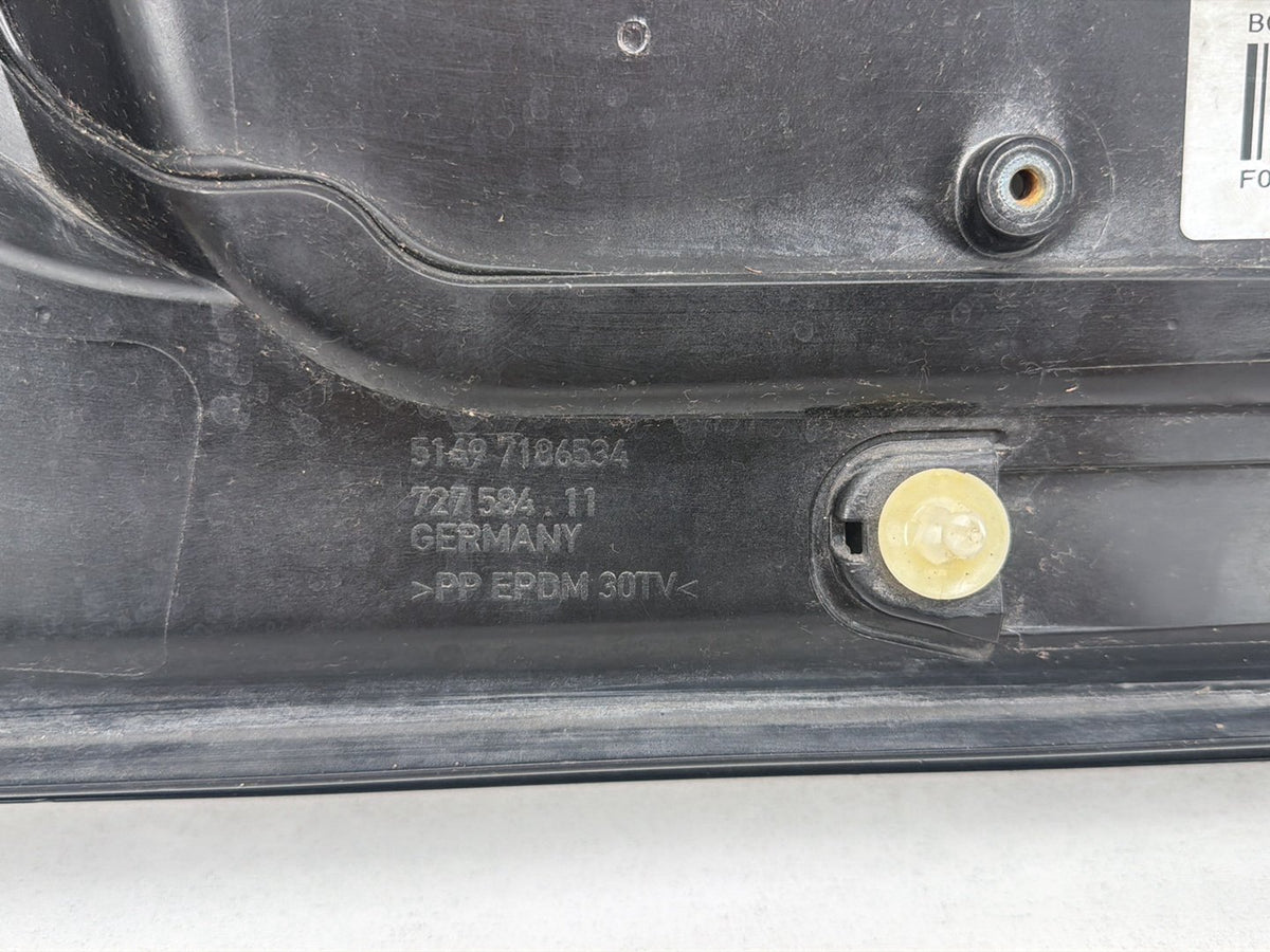 2009-2015 BMW 740i Rear Trunk Lid Centre Garnish License Plate Trim Panel OEM