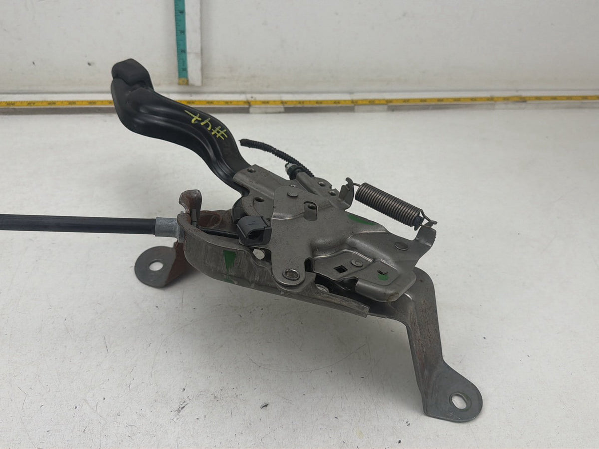 2011 - 2020 Toyota Sienna L30 - Foot Parking Brake Control Pedal Assembly OEM