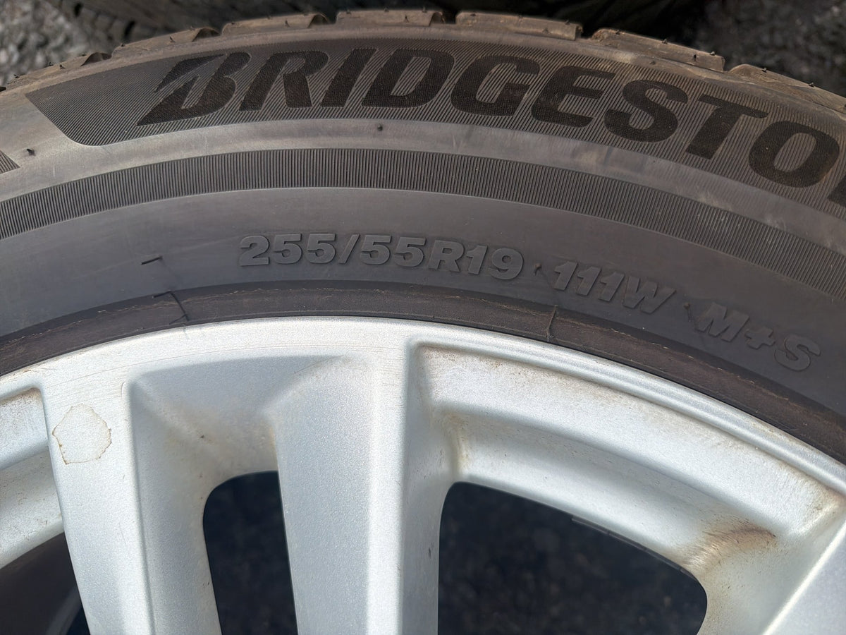 2017-2020 Jaguar F-Pace Wheels Silver Tires Set of 4 255/55R19 111W M+S OEM