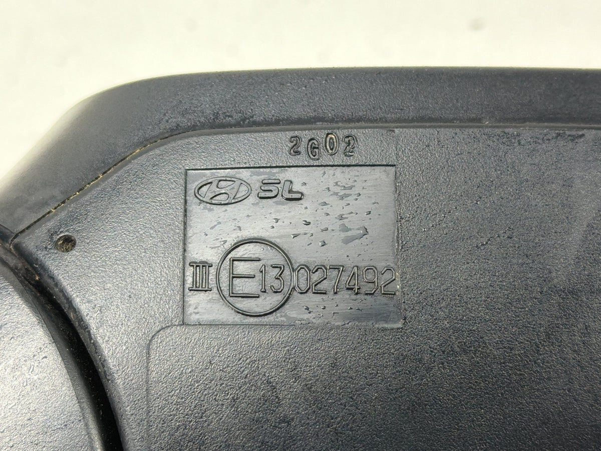 2012-2017 Hyundai Accent Front Right Side View Power Door Mirror E13027492 OEM