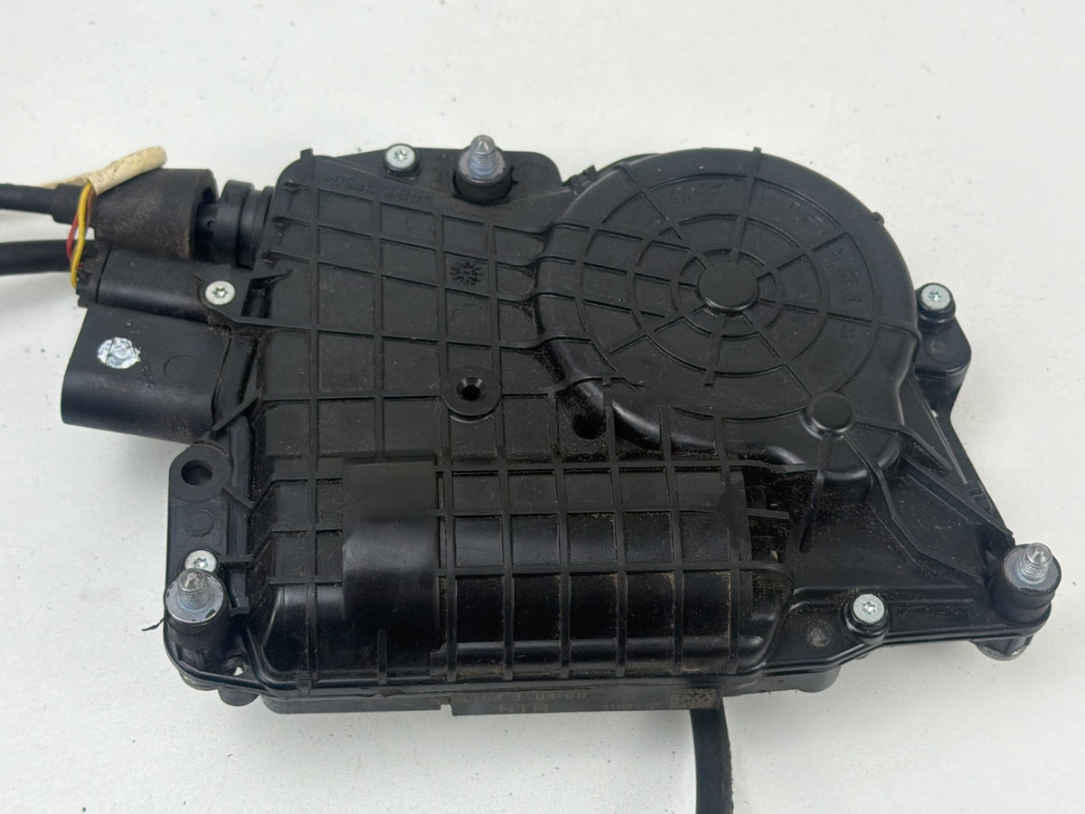 2011-2013 BMW 550i xDrive Rear Right Side Door Lock Actuator Handle Carrier OEM