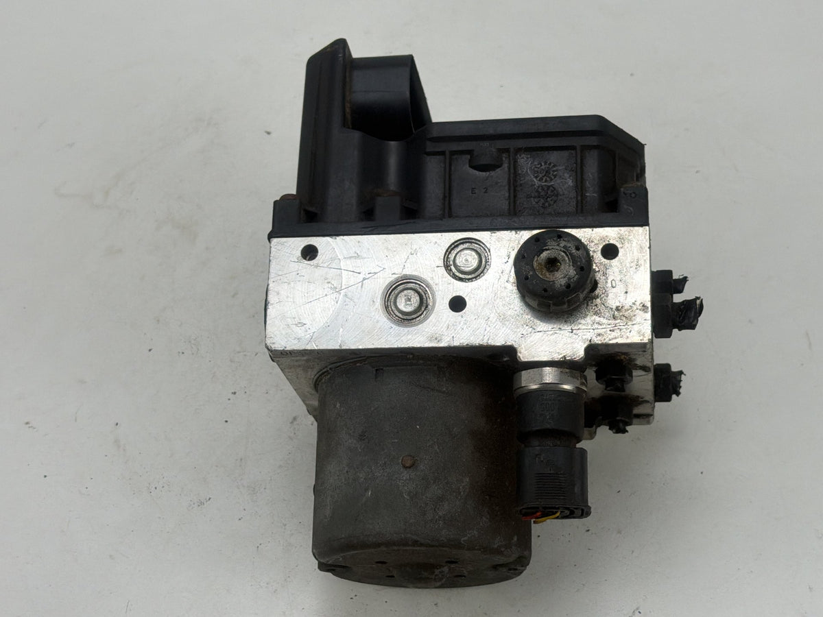 2002 Audi A6 Quattro ABS Anti-Lock Brake Pump Control Module 4B0614517R OEM