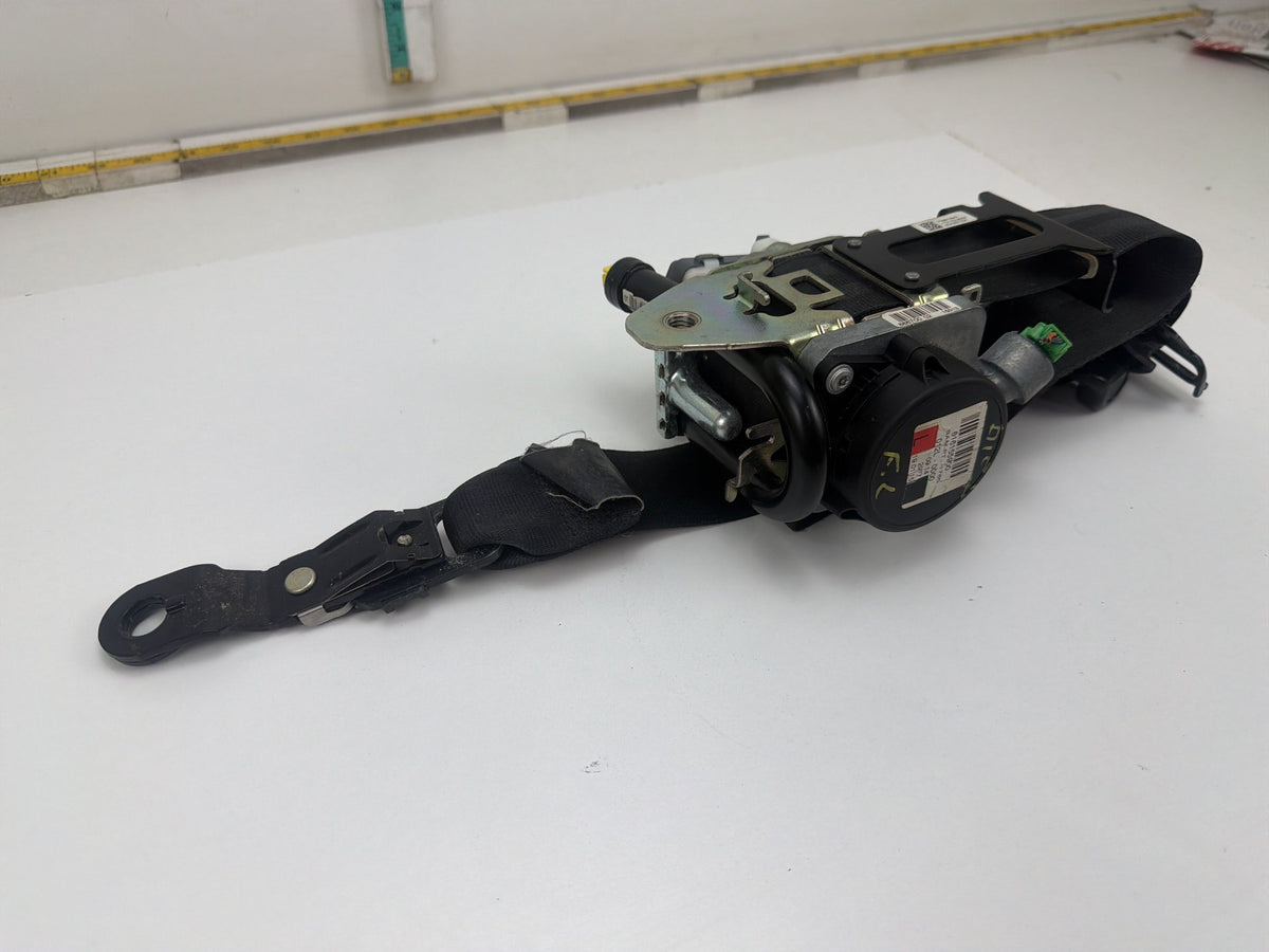 2011-2018 Volvo S60 Front Left Driver Side Seat Belt Retractor Pretensioner OEM