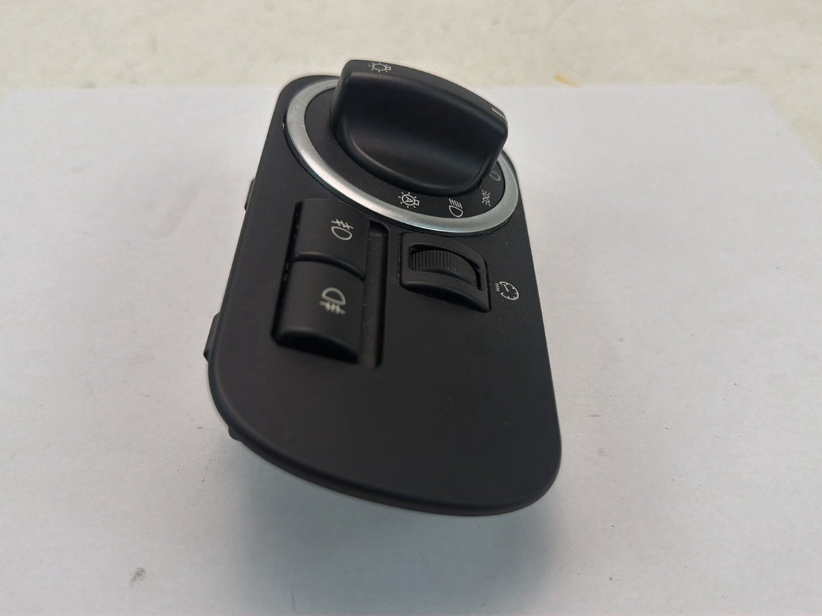 2010-2013 Land Rover Range Rover Headlight Headlamp Switch AH22-13A024-AB OEM