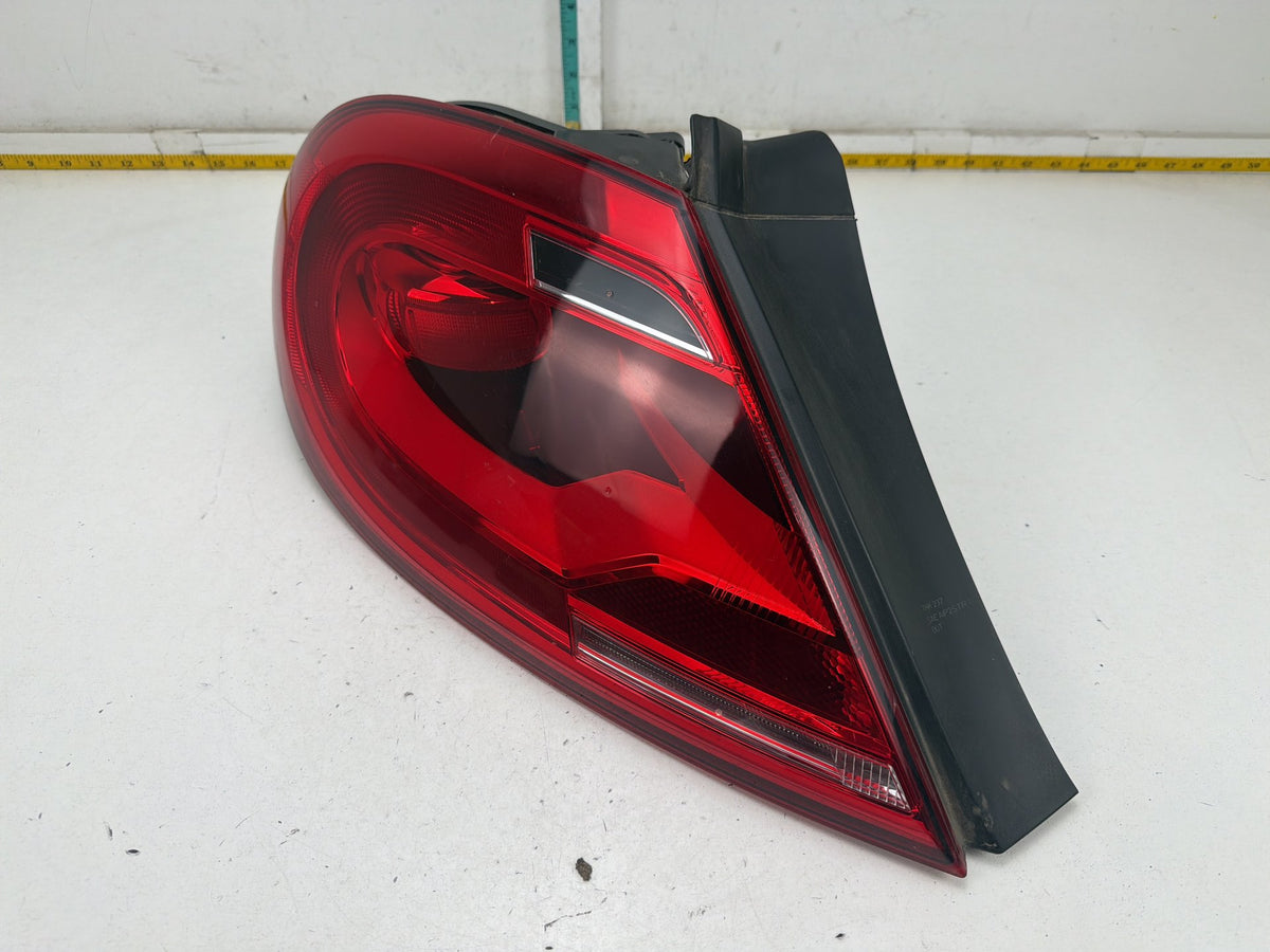 2012-2016 Volkswagen Beetle Rear Left Driver Side Tail Light 5C5945095E OEM
