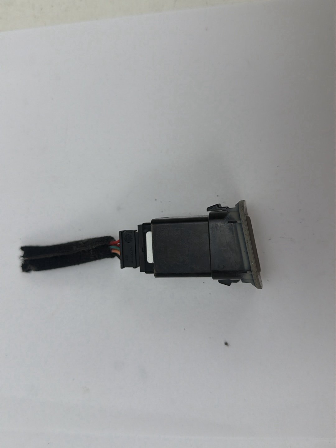 2015-2021 Kia Sedona Fuel Tank Door Open Release Switch OEM