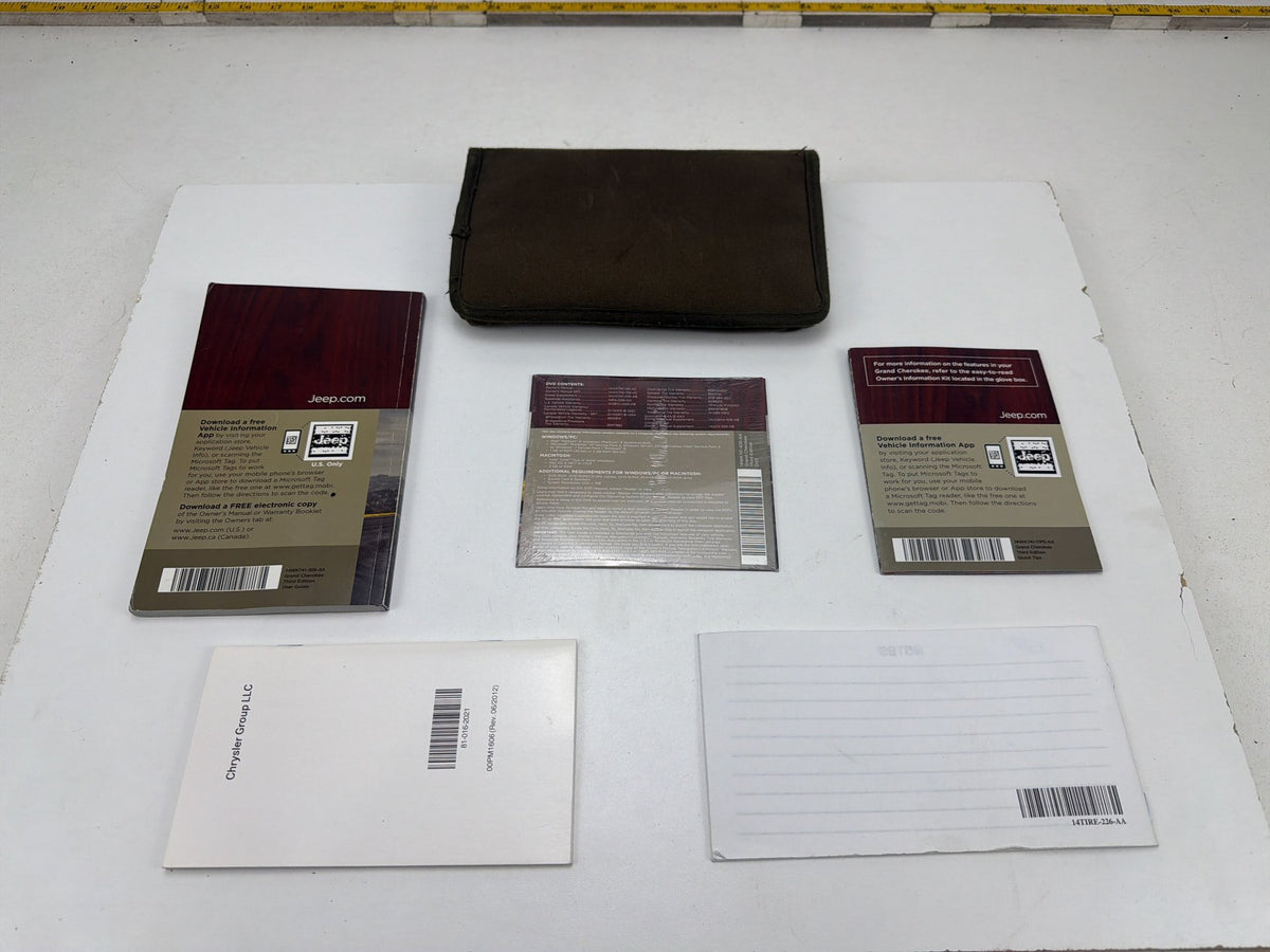 2014 Jeep Grand Cherokee Owners Manual Set User Guide Case OEM